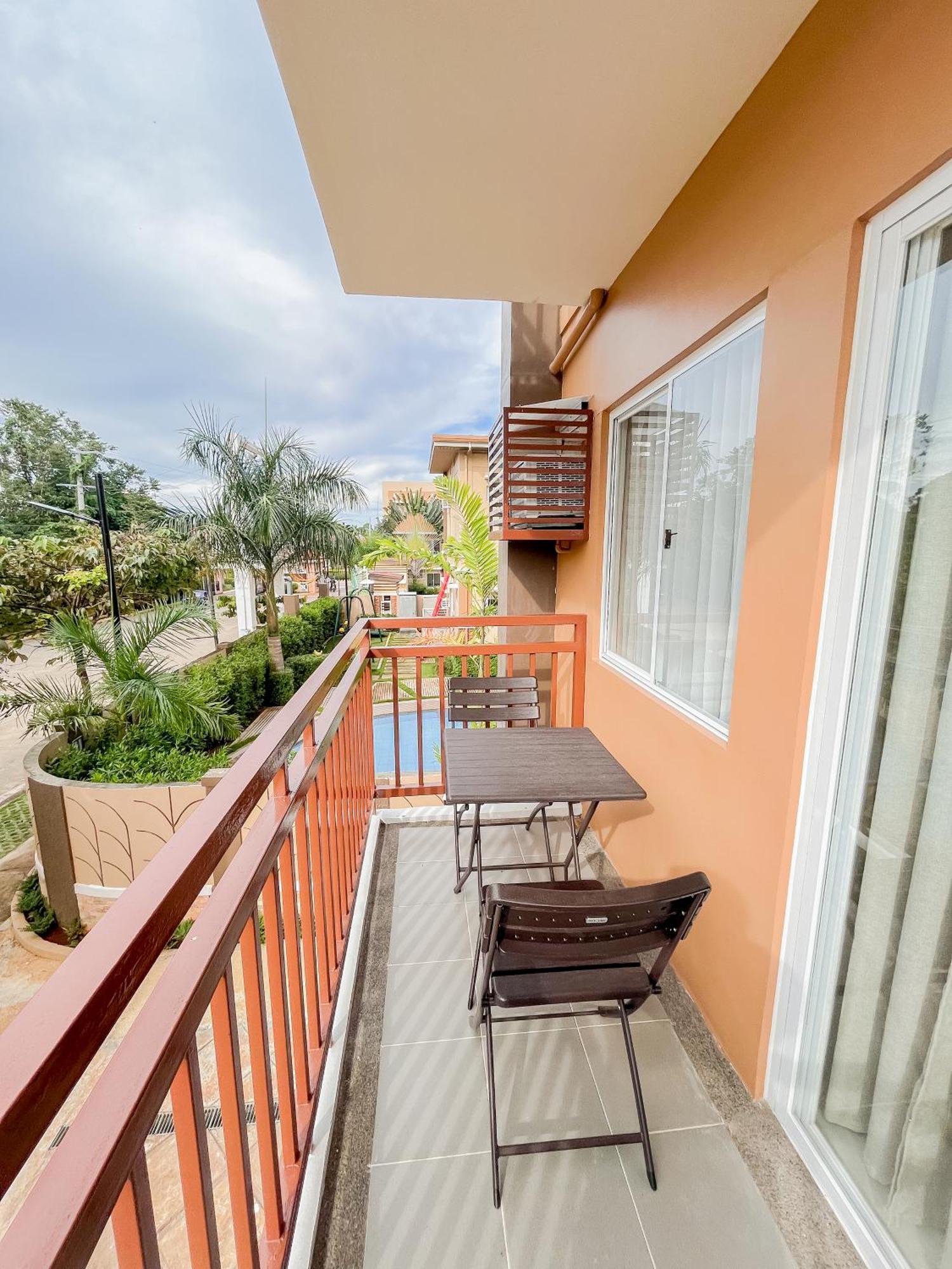 2 Bedroom And Studio Apartments With Private Pool And Gym In Vista Manors Verdant Puerto Princesa Dış mekan fotoğraf