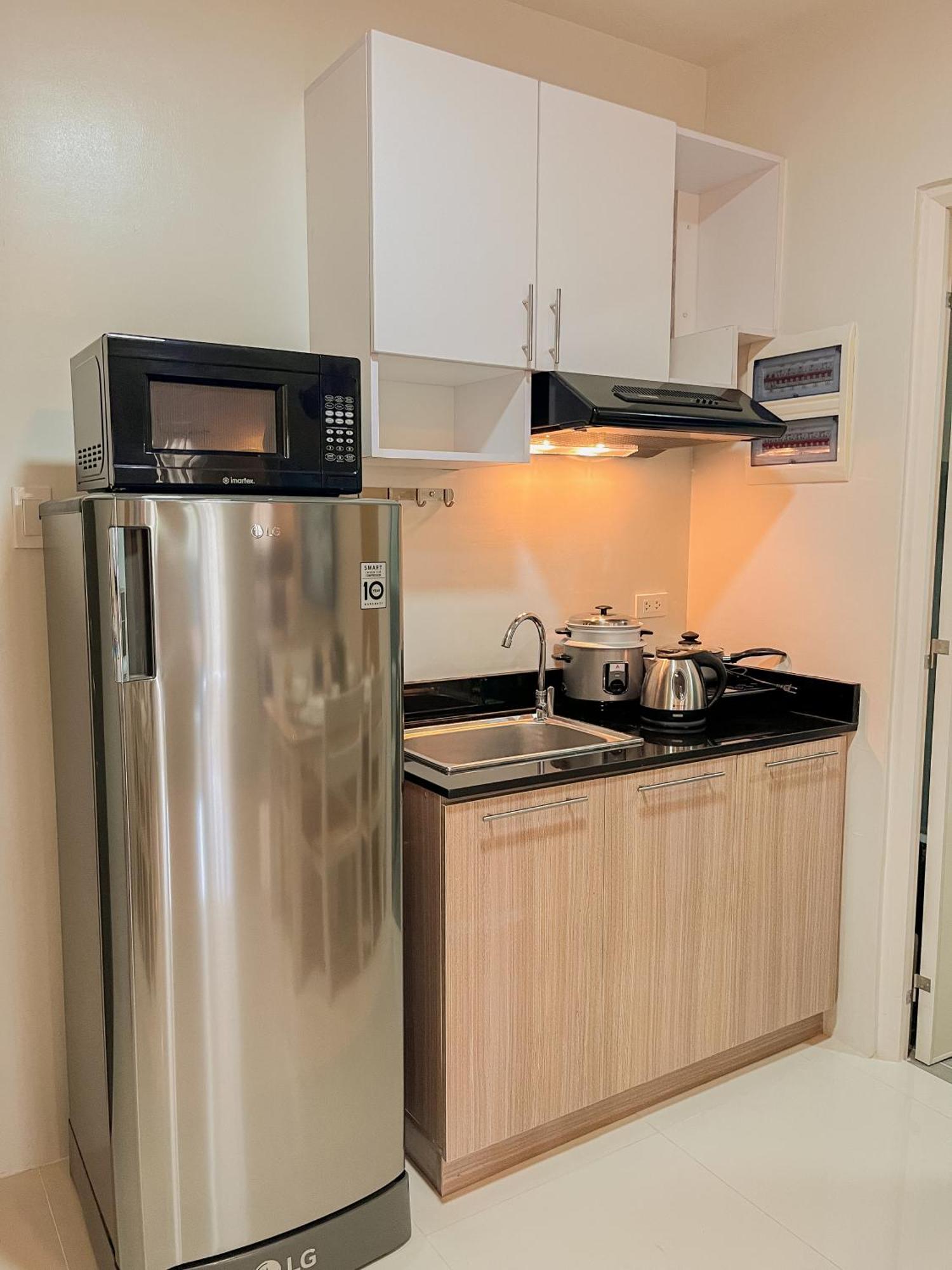 2 Bedroom And Studio Apartments With Private Pool And Gym In Vista Manors Verdant Puerto Princesa Dış mekan fotoğraf