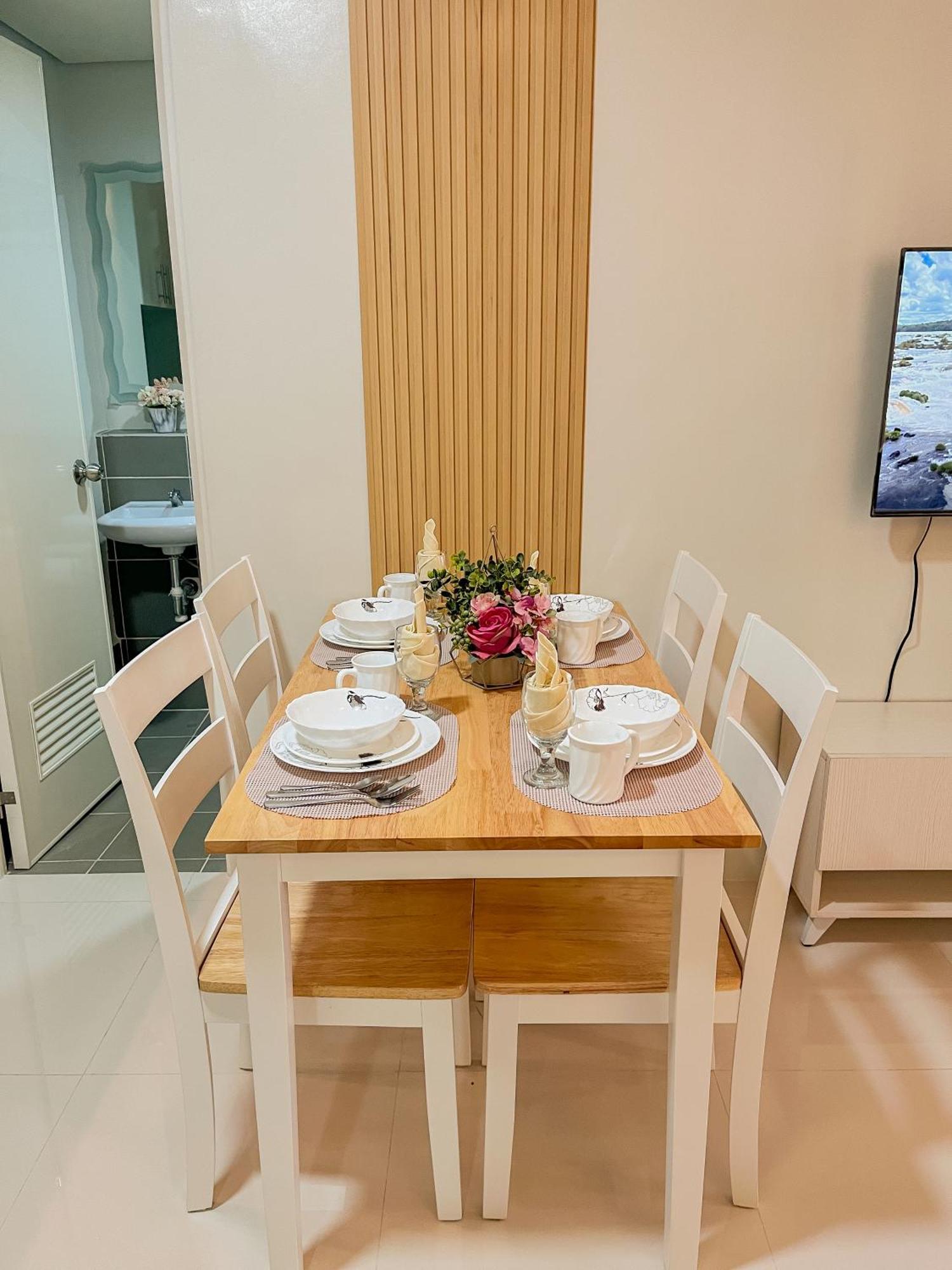 2 Bedroom And Studio Apartments With Private Pool And Gym In Vista Manors Verdant Puerto Princesa Dış mekan fotoğraf