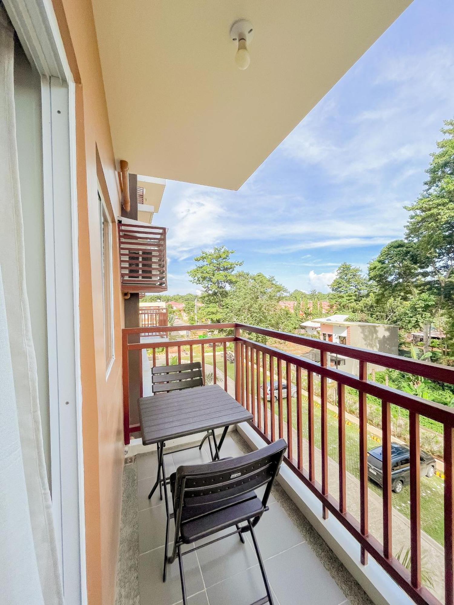 2 Bedroom And Studio Apartments With Private Pool And Gym In Vista Manors Verdant Puerto Princesa Dış mekan fotoğraf