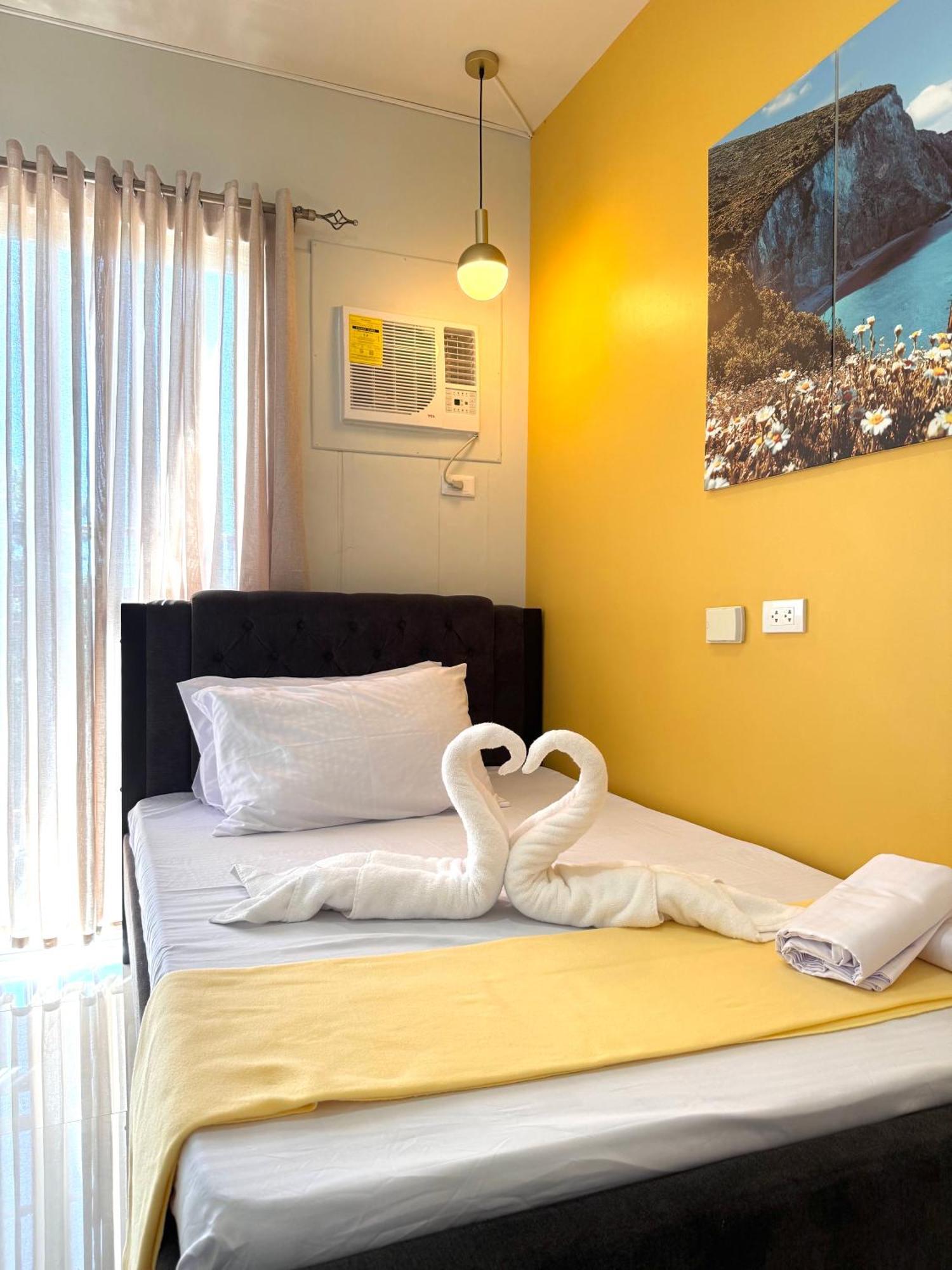 2 Bedroom And Studio Apartments With Private Pool And Gym In Vista Manors Verdant Puerto Princesa Dış mekan fotoğraf